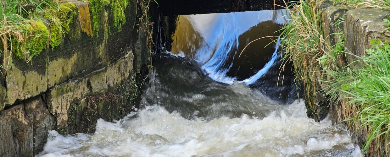 Overflowing drain